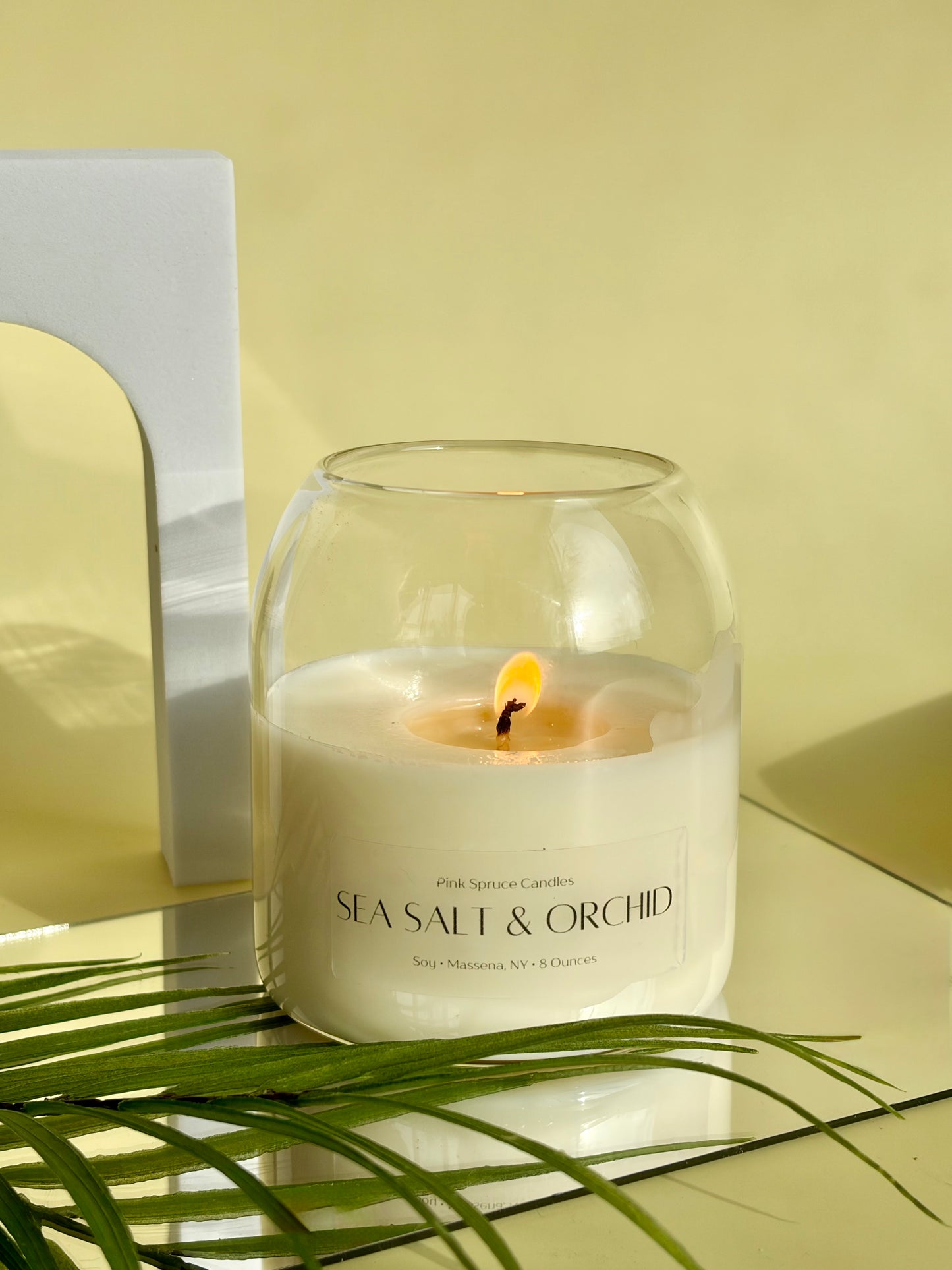 Sea Salt & Orchid Soy Candle – Clean Burning Cotton Wick, Phthalate-Free Fragrance
